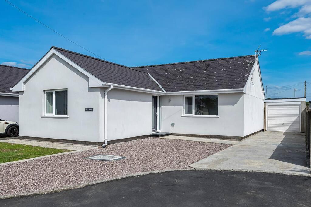 Family-Friendly Retreat Between Beach & Mountains Tremadog Extérieur photo