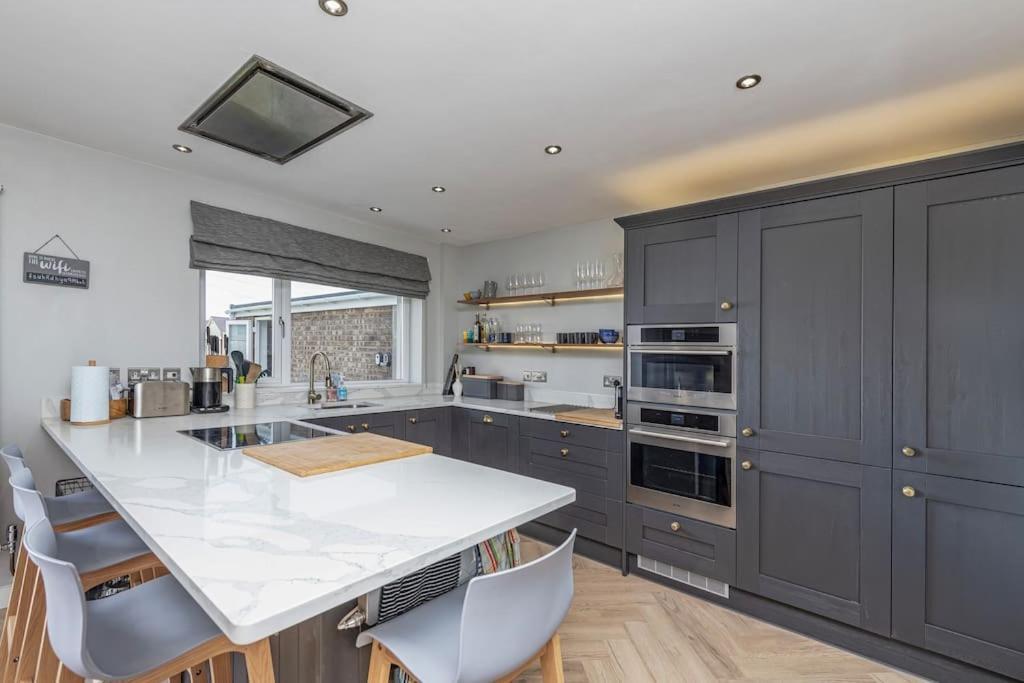 Family-Friendly Retreat Between Beach & Mountains Tremadog Extérieur photo